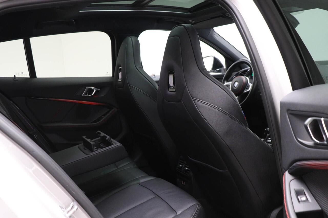 BMW 1-SERIE 128ti High Executive | COMFORT / PARKING- PACK | PANORAMADAK | STUURVERWARMING