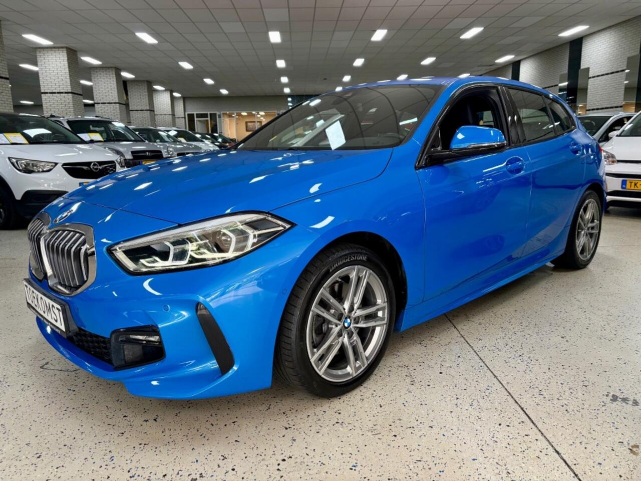 BMW 1-SERIE 118 M-Pakket Digt Cockpit Navigatie PDC Half Leder LM17