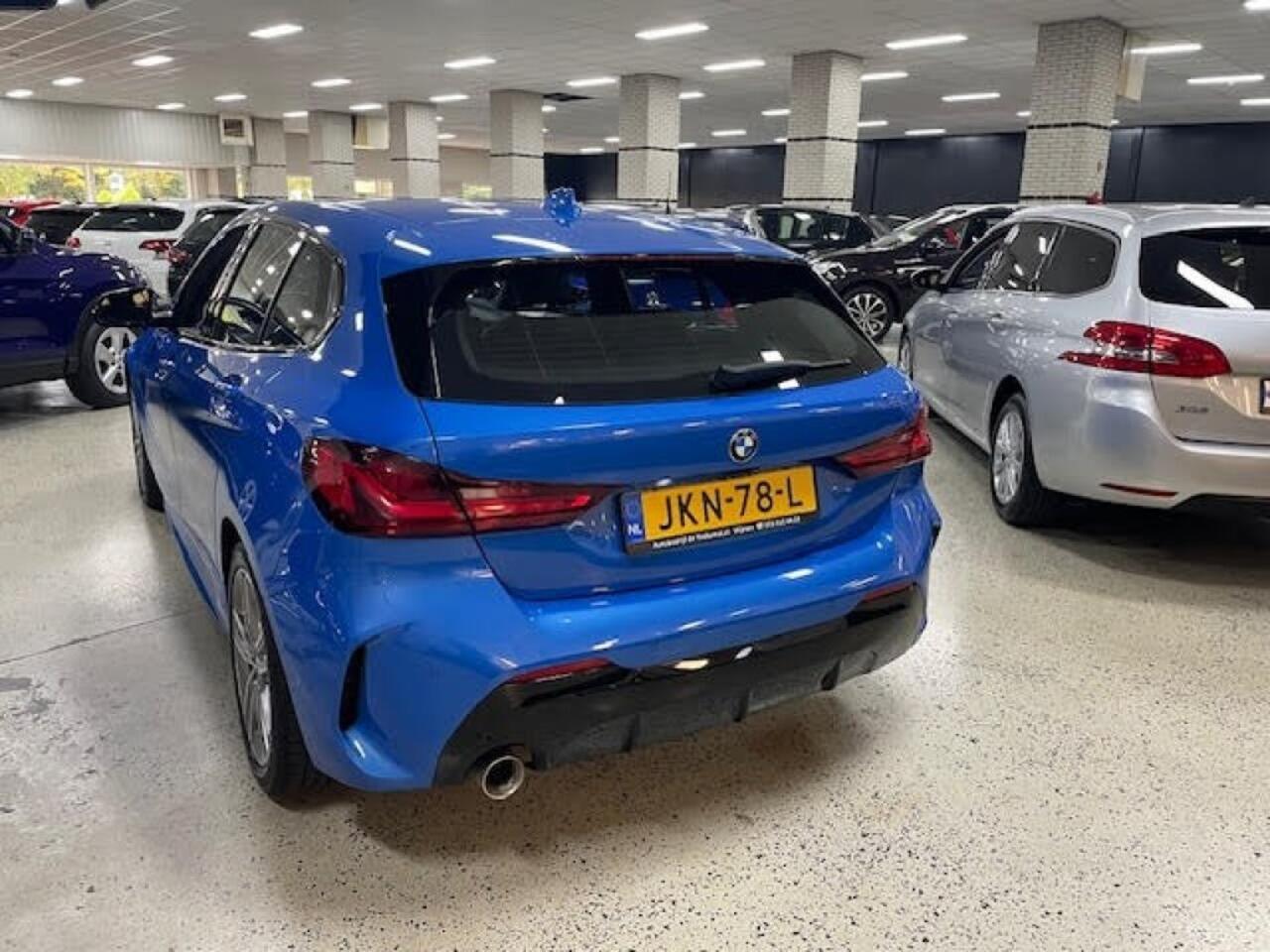 BMW 1-SERIE 118 M-Pakket Digt Cockpit Navigatie PDC Half Leder LM17