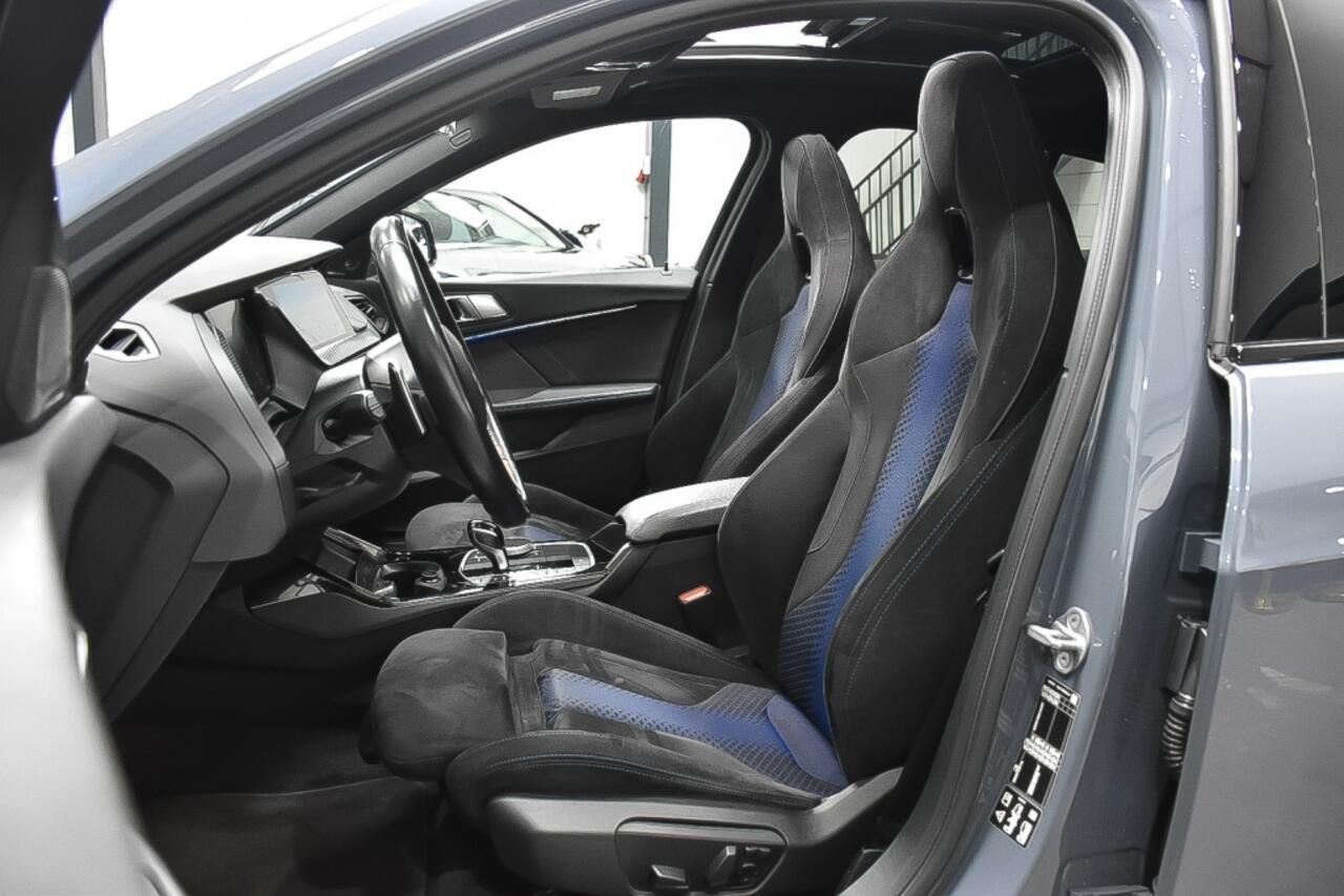 BMW 1-SERIE M135i xDrive | M-PERFORMANCE | GARANTIE | PANO | 135