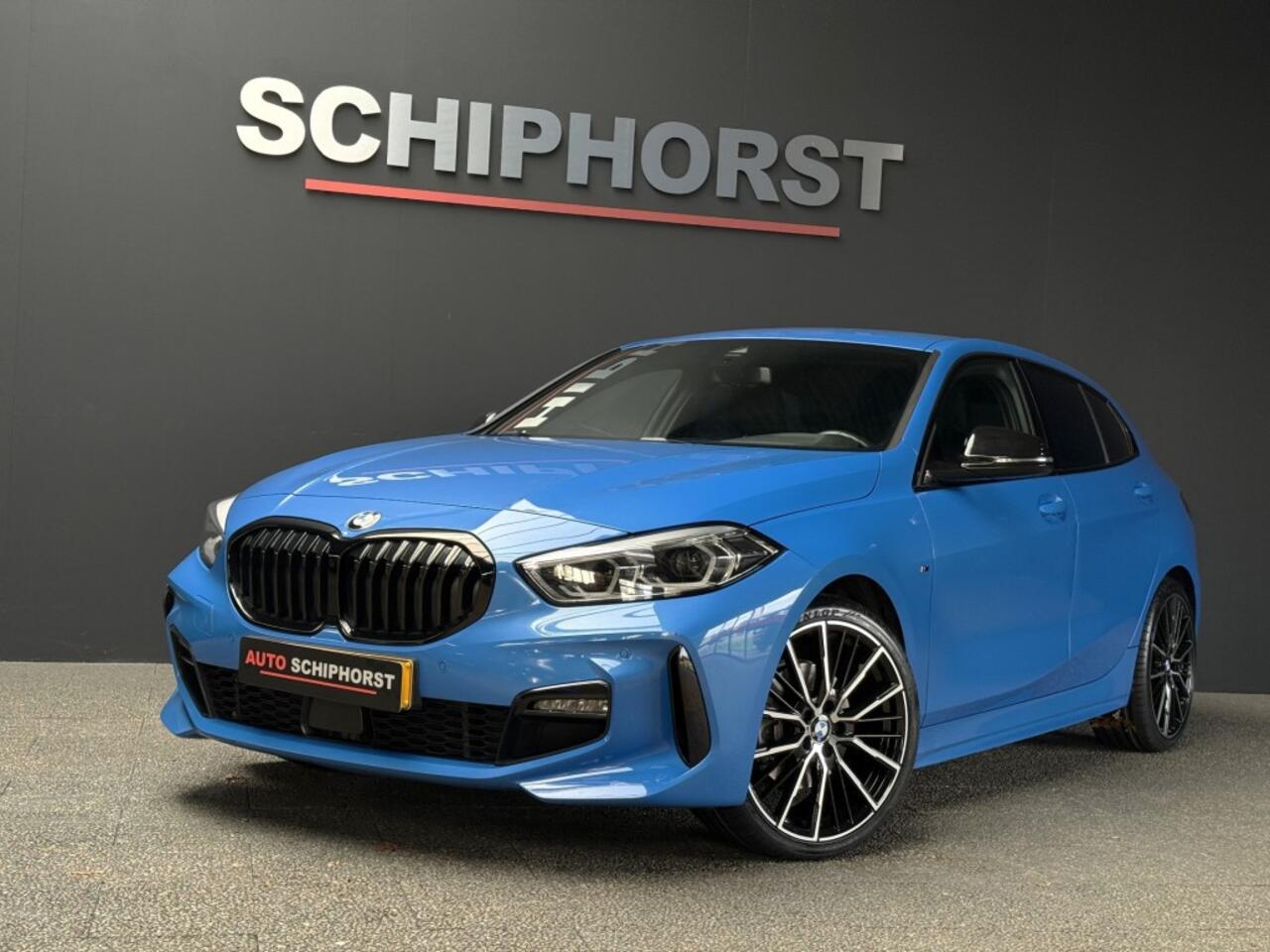 BMW 1-SERIE 118i M-Sport vol Leer 19 inch Bovag garantie Apple Carplay Misano bleu