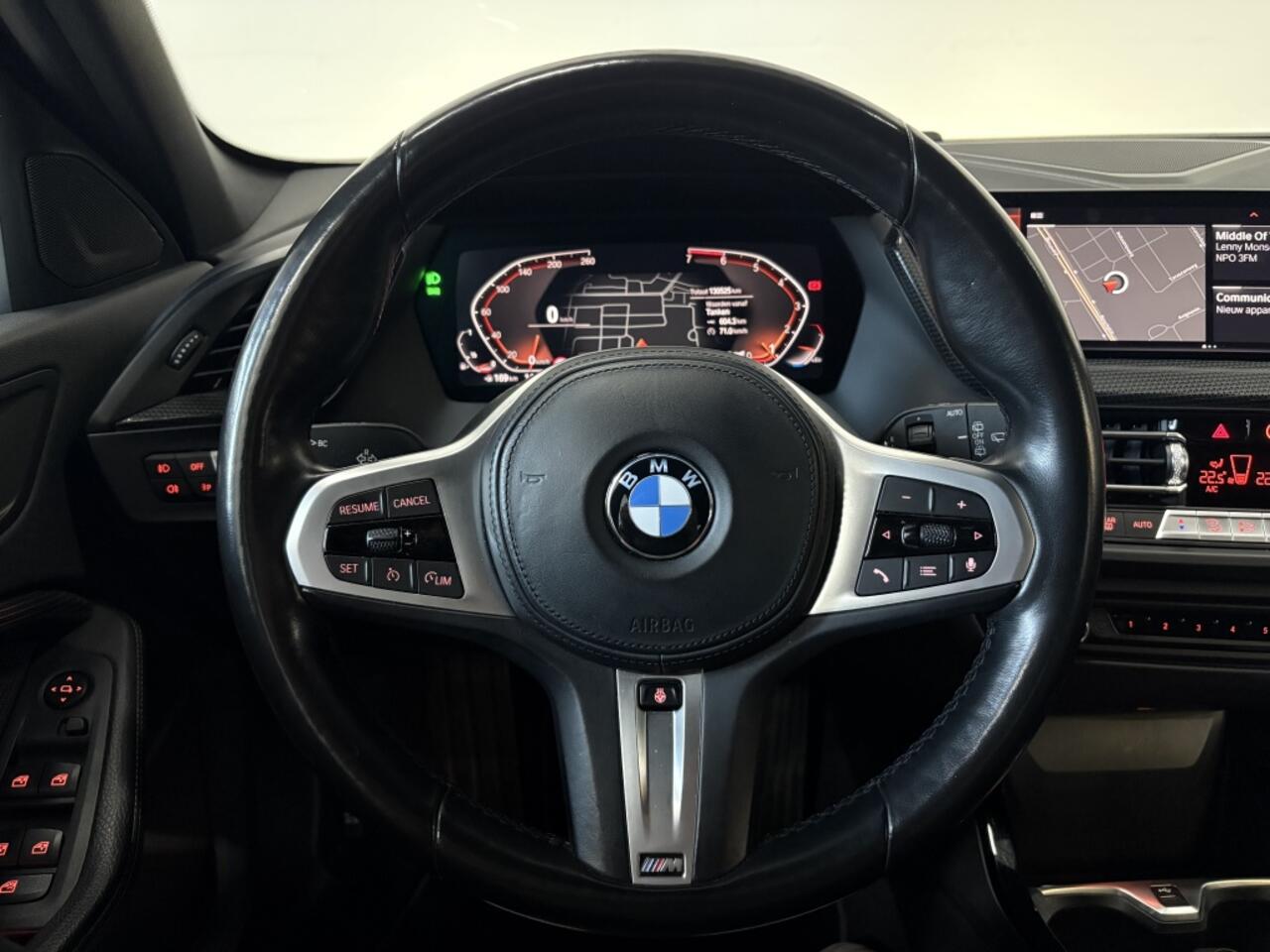 BMW 1-SERIE 118i Bns Edition+Stoel/Stuurverwarming*Digi.Dash*Keyless*