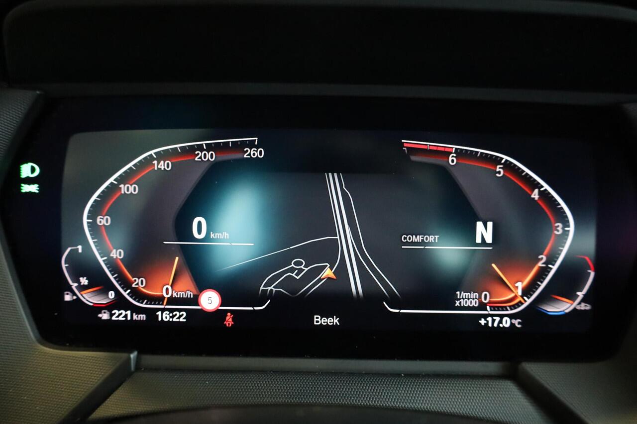 BMW 1-SERIE 116i | M Sportpakket | Stoel- en Stuurverwarming | HiFi Sound System