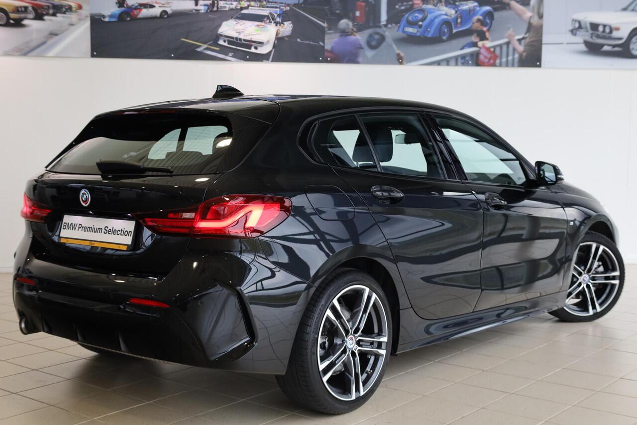 BMW 1-SERIE 116i | M Sportpakket | Stoel- en Stuurverwarming | HiFi Sound System