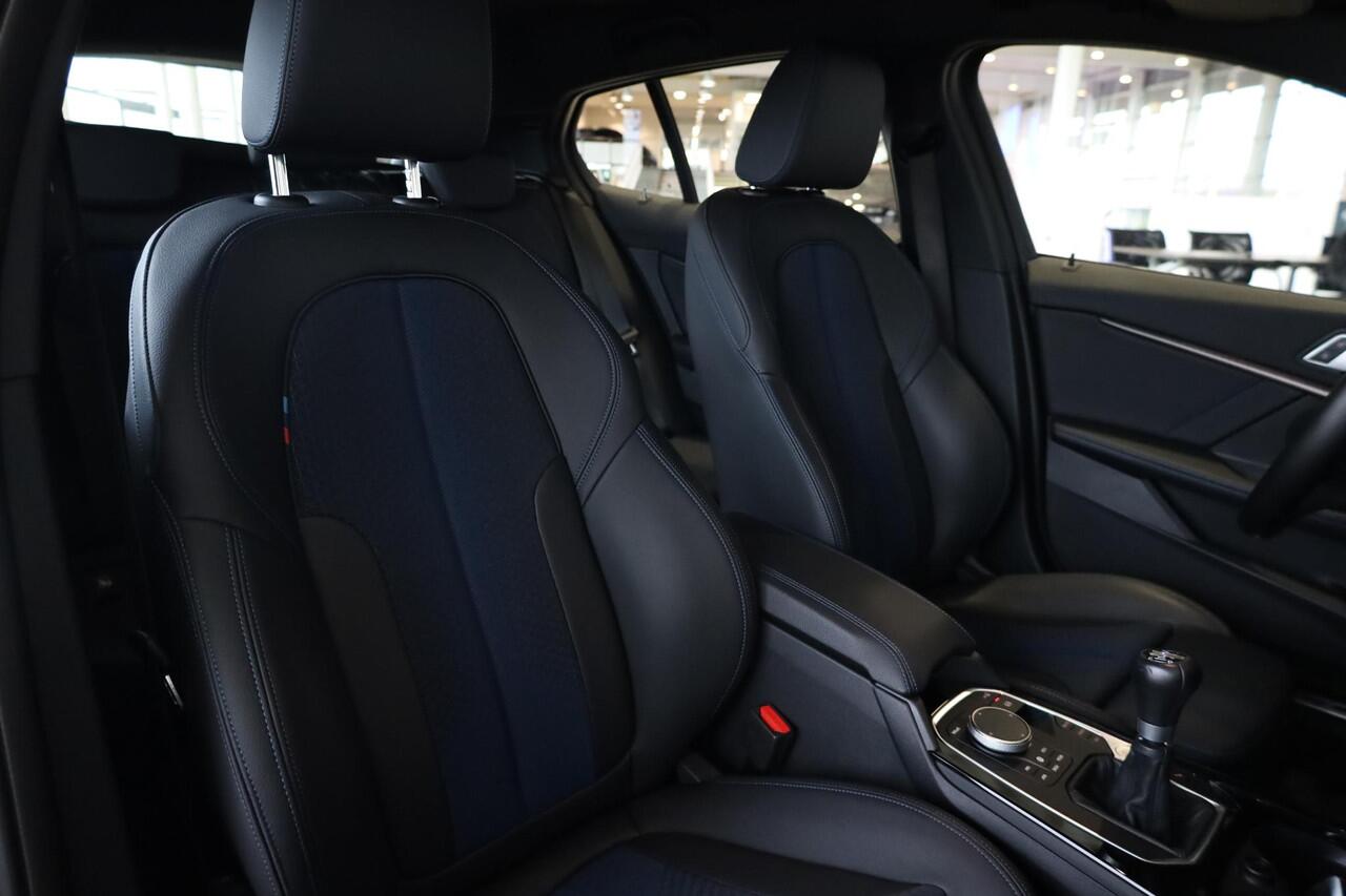 BMW 1-SERIE 116i | M Sportpakket | Stoel- en Stuurverwarming | HiFi Sound System