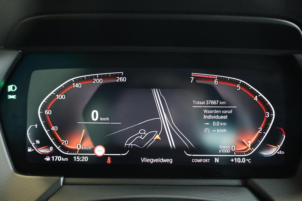 BMW 1-SERIE 5-deurs 118i M Sportpakket | Stoelverwarming | HiFi