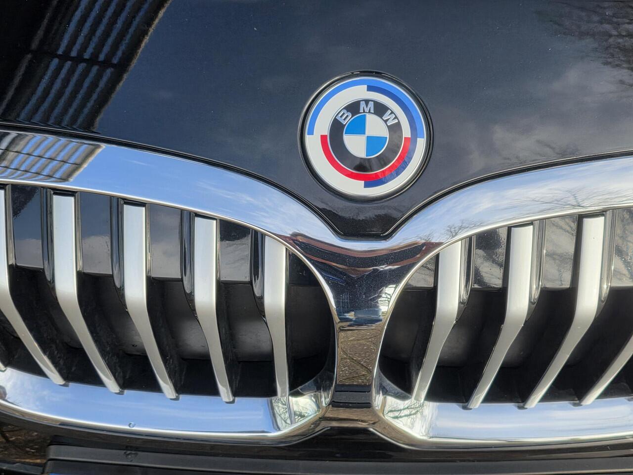 BMW 1-SERIE 120i M-Sport | Navigatie | Sportstoelen | Cruise Control | Apple carplay / Android auto