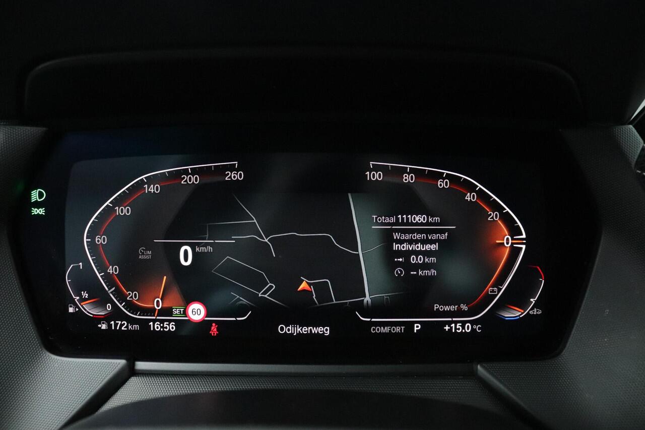 BMW 1-SERIE 118i Introduction Edition | Sport Line | Leder | Sfeerverlichting |