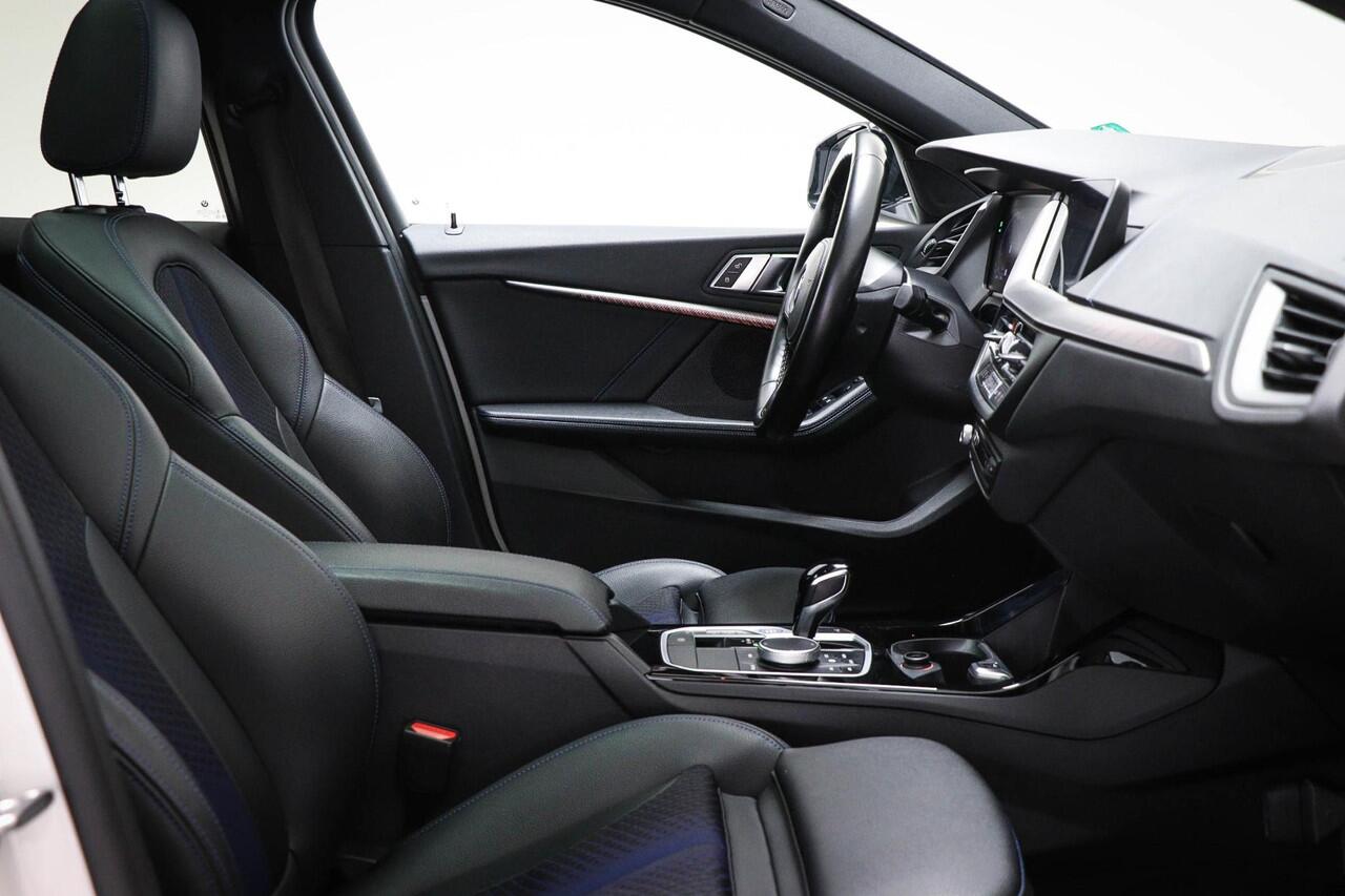 BMW 1-SERIE 118i M-Sport Business Edition | PANORAMADAK | CLIMA | TREKHAAK
