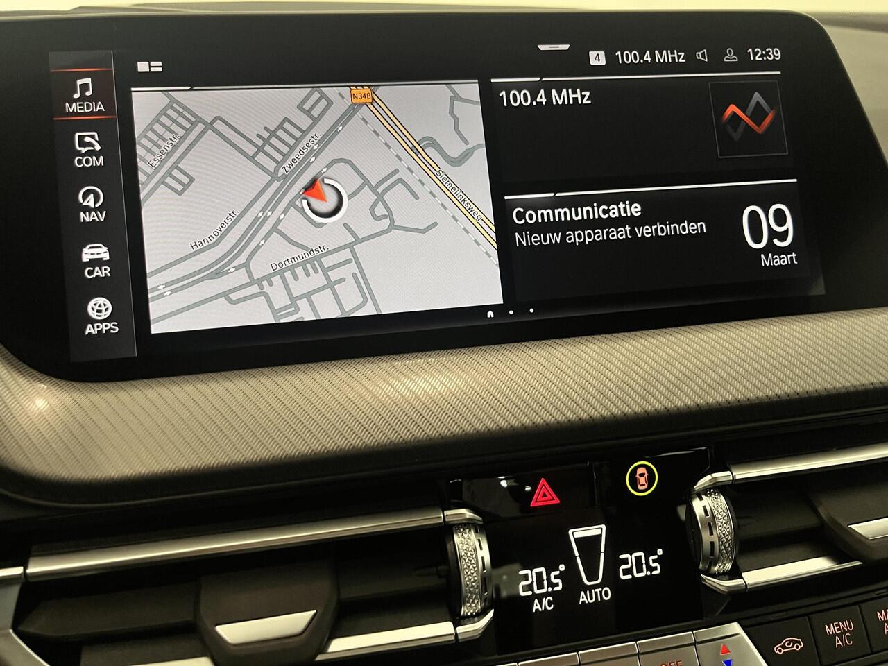 BMW 1-SERIE 118i Business Edition | M Sport | LED | Achteruitrijcamera | Lichtmetalen velgen 17" | Apple Carplay/Android Auto | 1e eigenaar!
