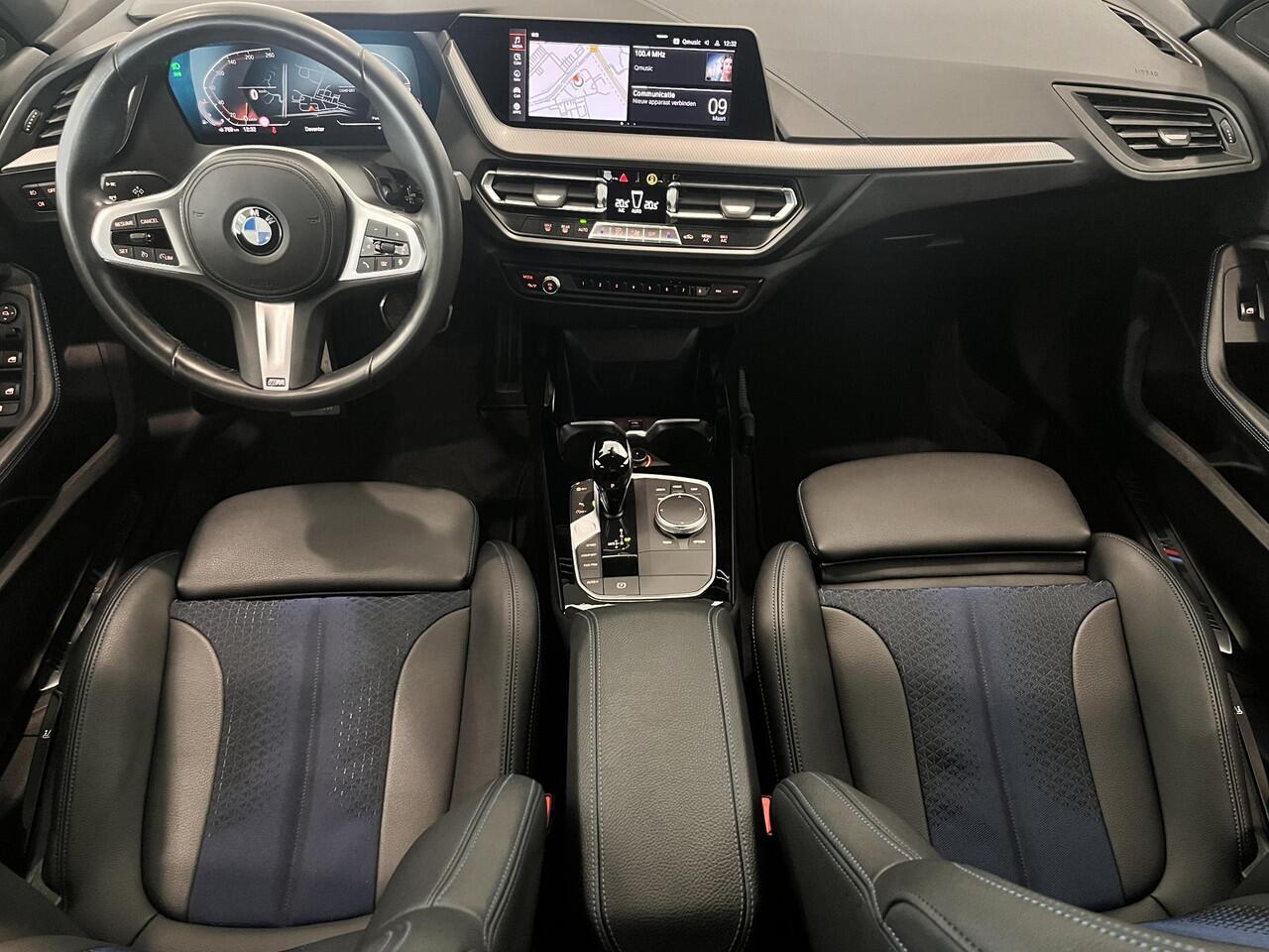 BMW 1-SERIE 118i Business Edition | M Sport | LED | Achteruitrijcamera | Lichtmetalen velgen 17" | Apple Carplay/Android Auto | 1e eigenaar!