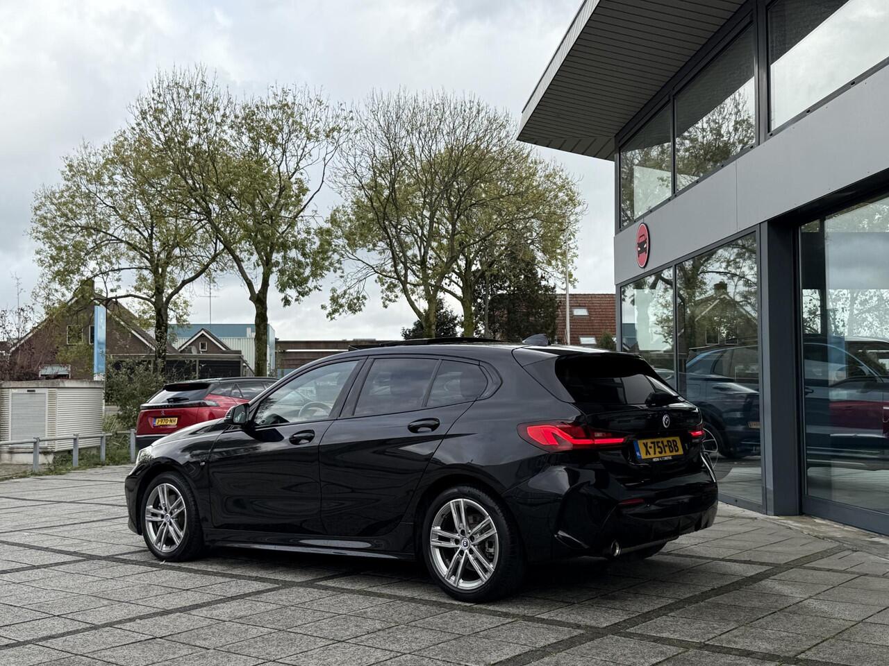 BMW 1-SERIE 118i Aut. M-Sport Edition | Panorama | Sportseats | Virtual Live Cockpit | LED |