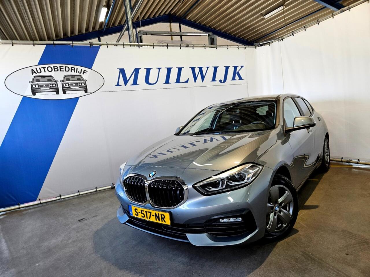BMW 1-SERIE 118i Introduction Edition / Virtual / Sportstoelen / NL Auto