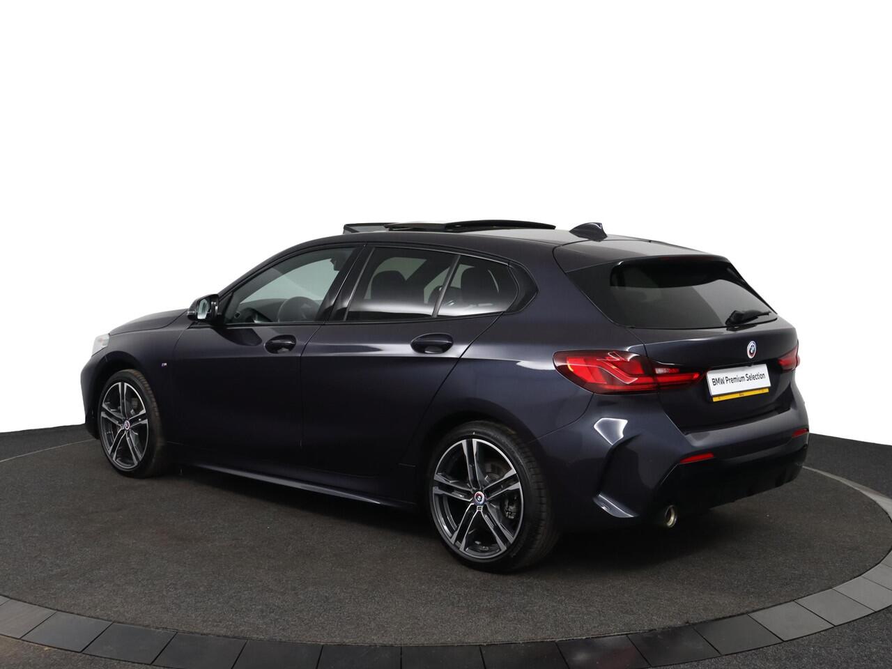 BMW 1-SERIE 118i Executive | Individual kleur | Panoramadak