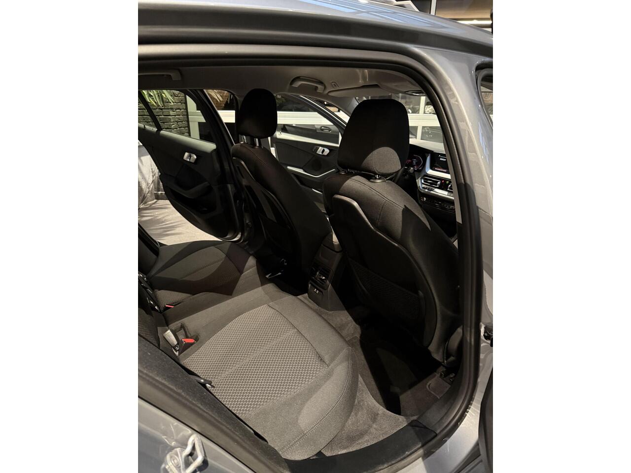 BMW 1-SERIE 118i Business Edition