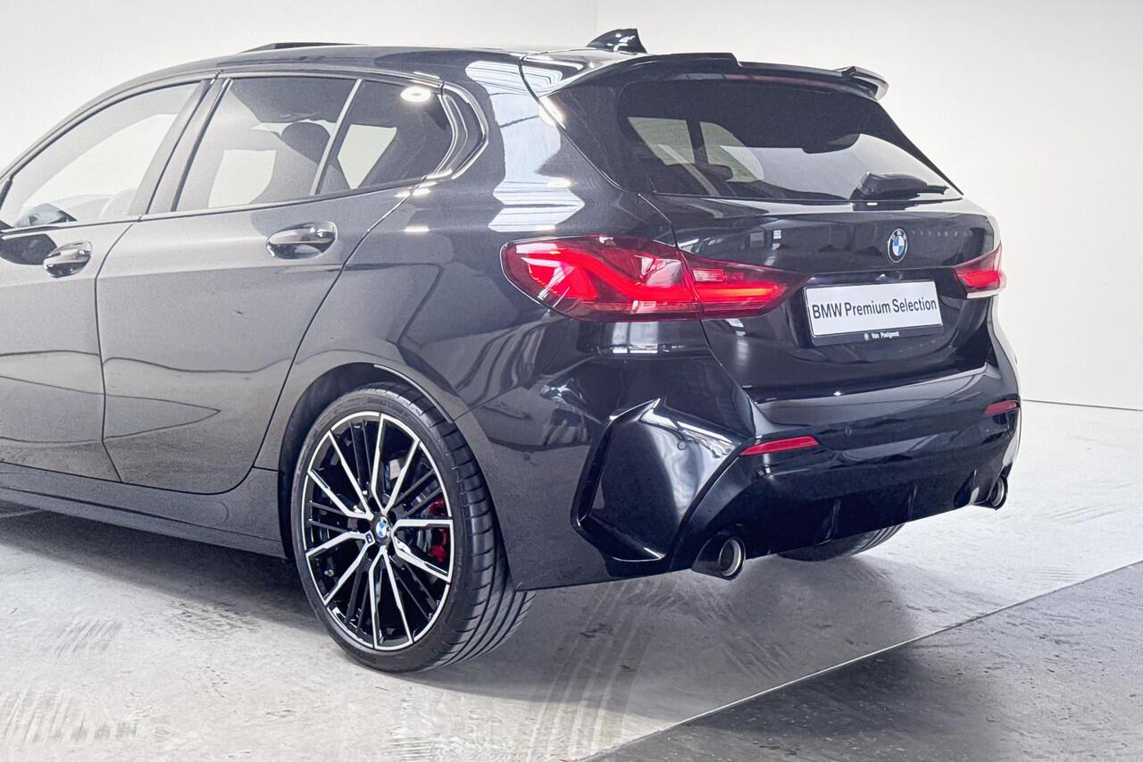 BMW 1-SERIE 5-deurs 120i M Sportpakket Pro Aut.