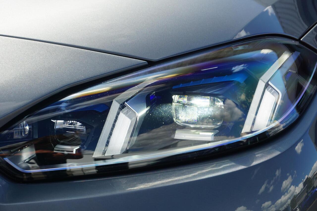 BMW 1-SERIE 120 M Sportpakket 19'' / Comfort Acces / Head-Up Display / Parking Assistant Plus