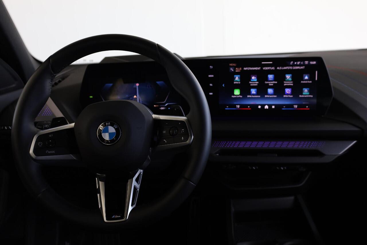 BMW 1-SERIE 5-deurs 120 | M Sportpakket | Innovation Pack