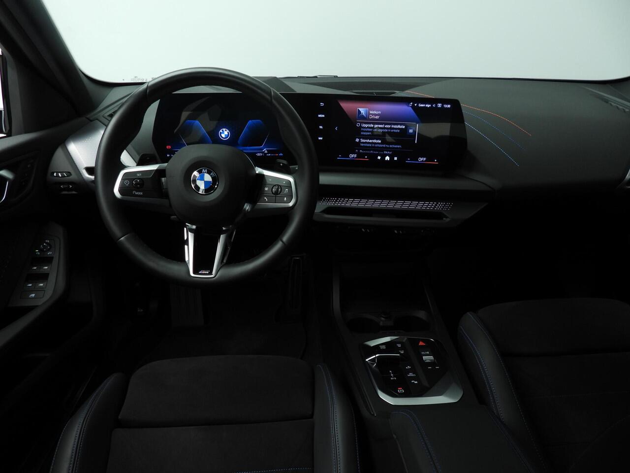 BMW 1-SERIE 5-deurs 120 | M-Sportpakket | LED | HUD | Sportstoelen | Elektr. zetels | Keyles go | DAB | Alu 18 inch