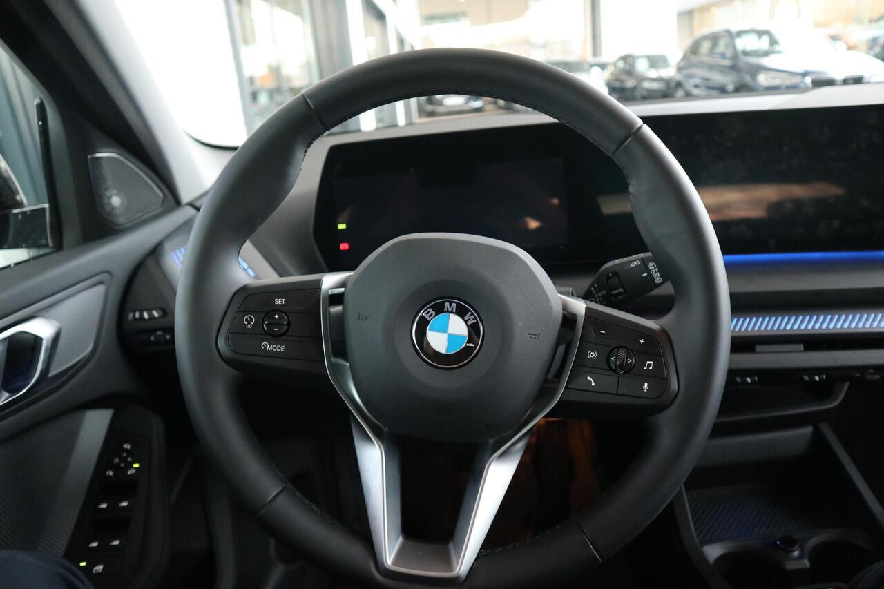 BMW 1-SERIE 5-deurs 120 M Sport Design Edition | Premium Pack | Harman Kardon Audio