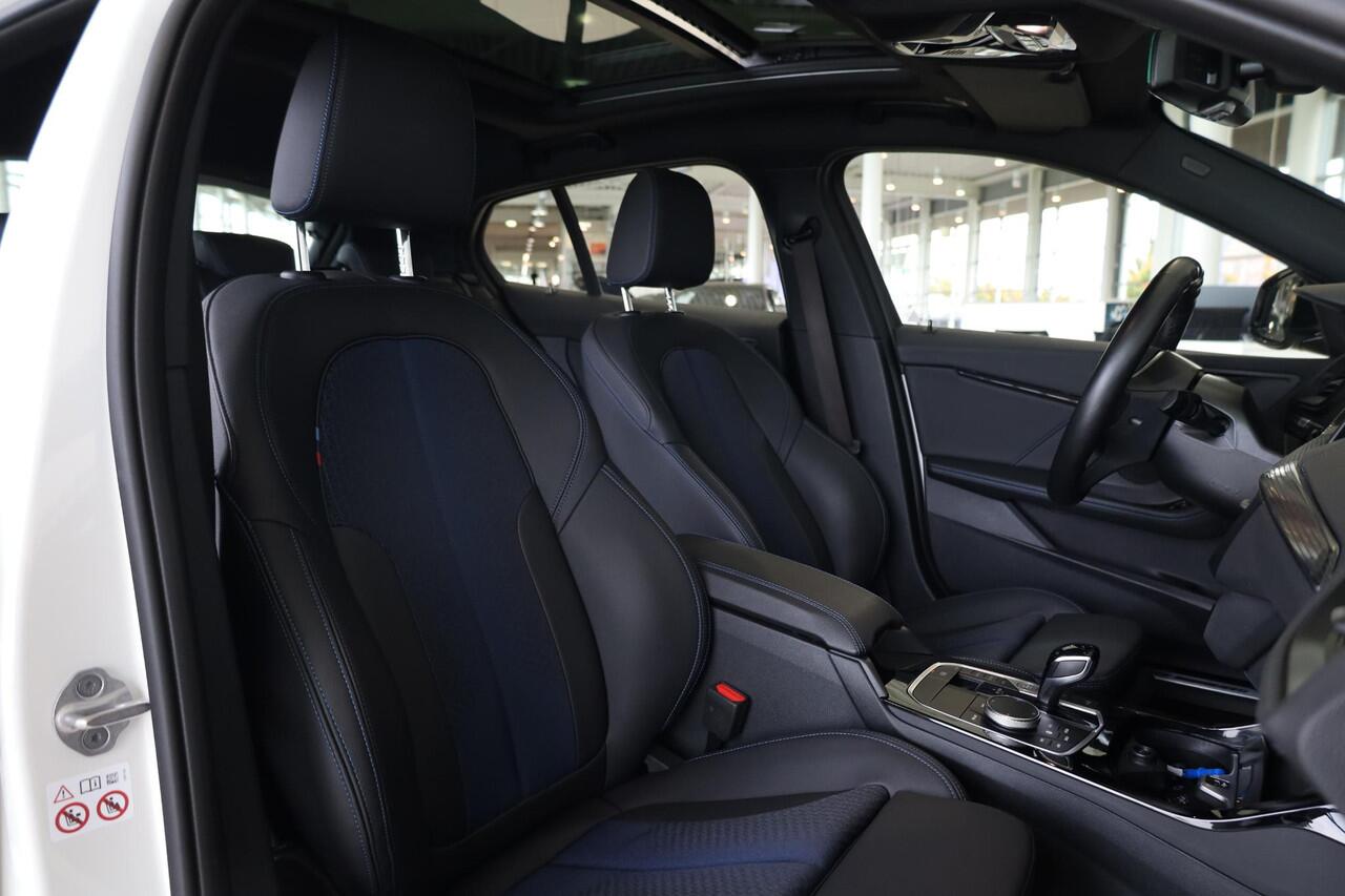 BMW 1-SERIE 118i | M Sportpakket | Premium Pack | Comfort Pack | LED Pack | Parking Assistant