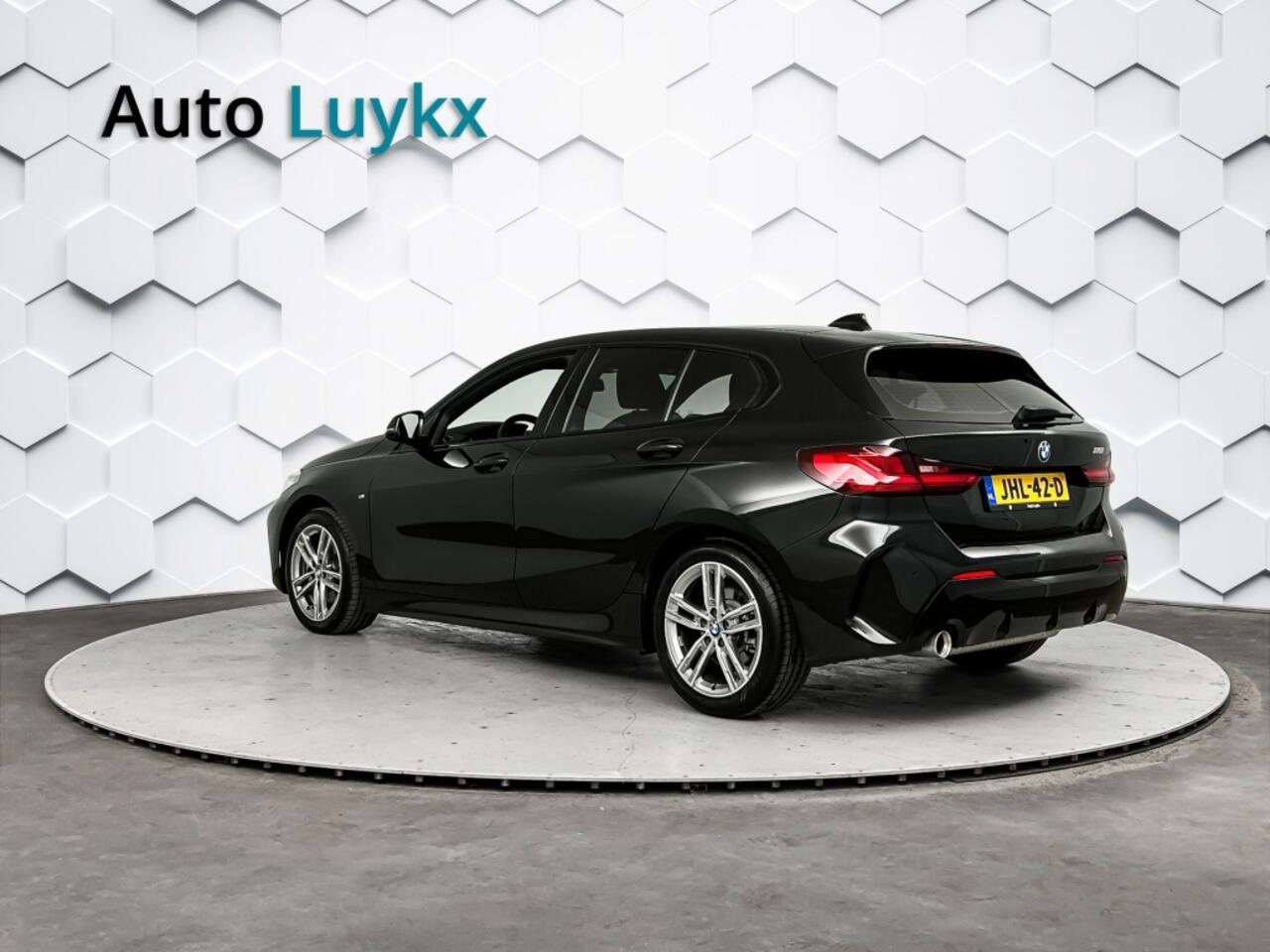 BMW 1-SERIE 118i M-Sport Automaat | Navigatie + Virtual Cockpit | Lederen Bekleding | M-Pakket