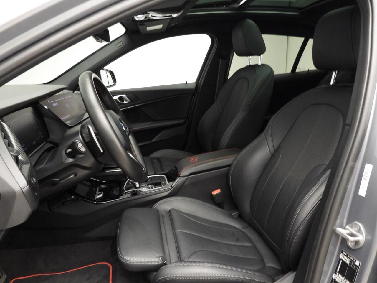 BMW 1-SERIE 5-deurs 128ti | M-Sportpakket | LED | Leder | HUD | Schuifdak | Elektr. zetels | Keyles go | DAB | Hifi speakers | Alu 18 inch