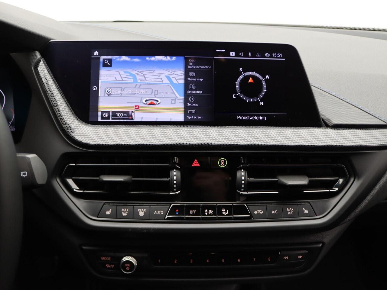 BMW 1-SERIE 118i M Sportpakket | Stoelverwarming | Achteruitrijcamera | Sportstoelen | 17"