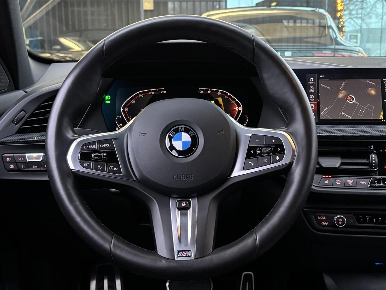 BMW 1-SERIE 118i M Sport | Stuurwielverwarming