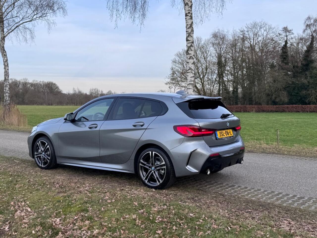 BMW 1-SERIE 120 I M SPORT AUT. / 2024 / 4DKM