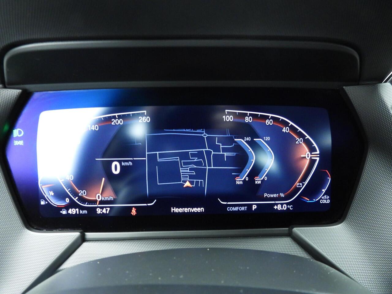 BMW 1-SERIE 5-Deurs 118i | LED | Navigatie | Sportstoelen | Clima | PDC | DAB | Hifi speakers | Alu 17 inch