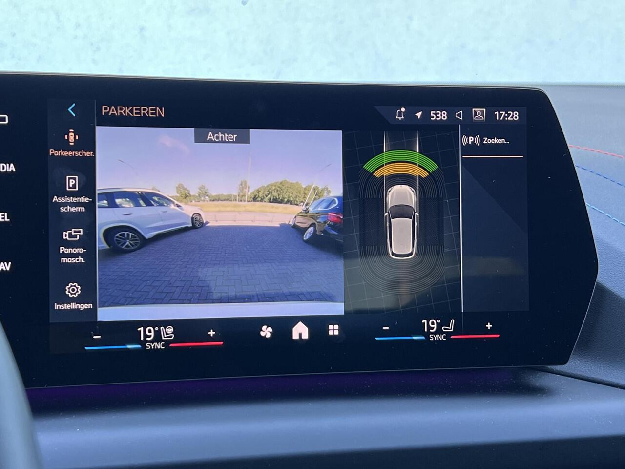 BMW 1-SERIE 120 5-deurs | M Sportpakket Pro | Premium Pack | Ekris Selection