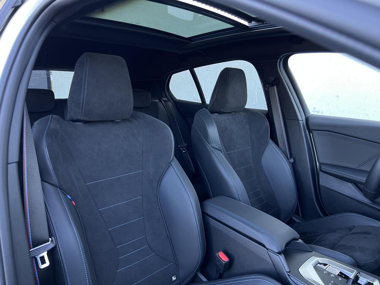 BMW 1-SERIE 120 5-deurs | M Sportpakket Pro | Premium Pack | Ekris Selection