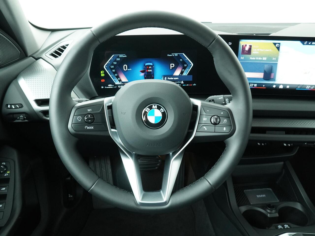 BMW 1-SERIE 5-deurs 120 | M-Sport Design | Achteruitrijcamera | NAVI | Harman-Kardon | Ekris Selection