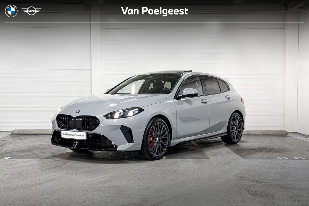 BMW 1-SERIE 120 | M-Sport Pro | Premium Pack | Driving Assistant | Harman/Kardon | Panoramadak | Comfort Access