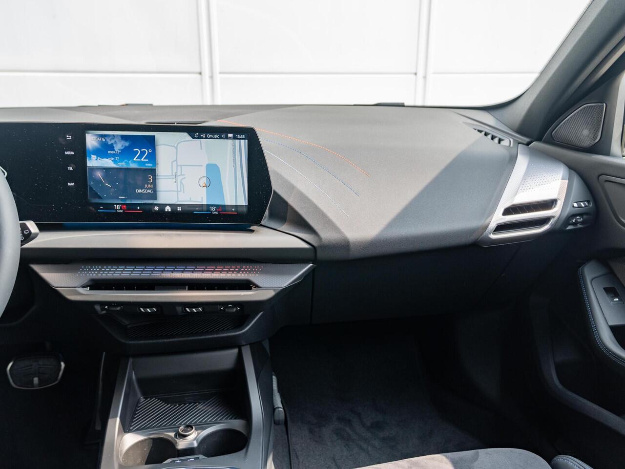 BMW 1-SERIE 120 | M Sportpakket Pro | Premium Pack | Verwarmd Stuurwiel | Comfort Access | Achteruitrijcamera | Stoelverwarming | Harman-Kardon | Ekris Selection