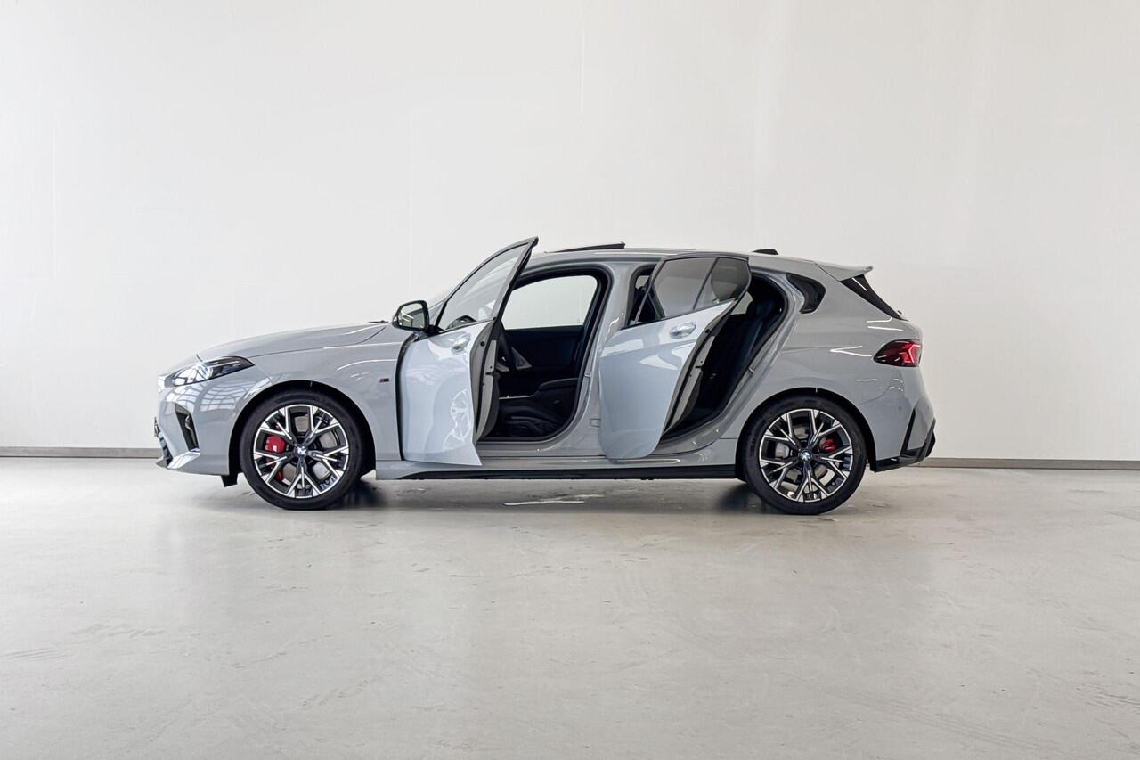 BMW 1-SERIE 120 Premium Pack M Sportpakket Pro - Beschikbaar vanaf: November 2025 | Selections