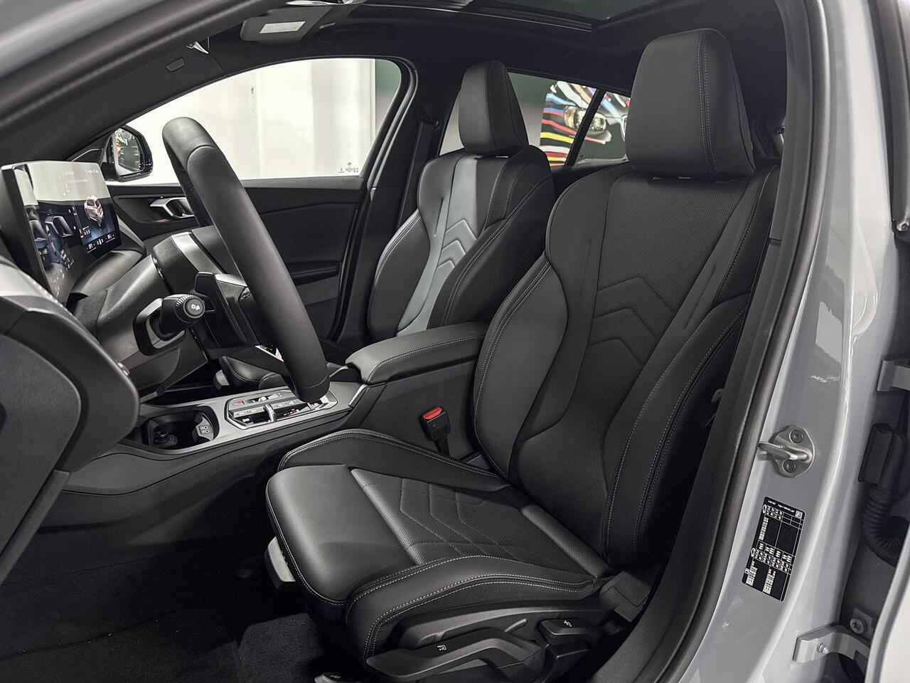 BMW 1-SERIE 120 | M-Sport Pro | Premium Pack | Driving Assistant | Harman/Kardon | Panoramadak | Comfort Access