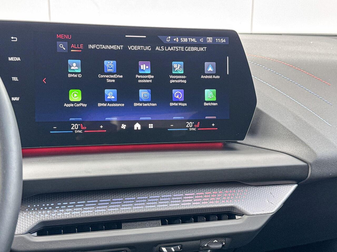 BMW 1-SERIE 120 i M-Sport Pro 19 Inch / Adaptief M Onderstel / Stoelverwarming / Driving Assistant