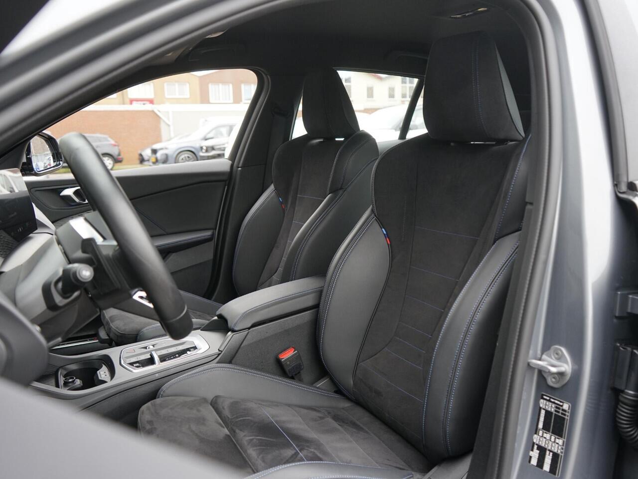 BMW 1-SERIE 120 M-Sport 1ste eig. / Dealeronderh. / Driving Ass. Plus / Shadow Line / Stoelverwarming / Adaptief M onderstel / Active Guard