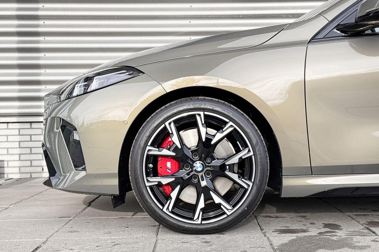 BMW 1-SERIE 120 M Sportpakket Pro / Innovation Pack / Comfort Access / Panoramadak