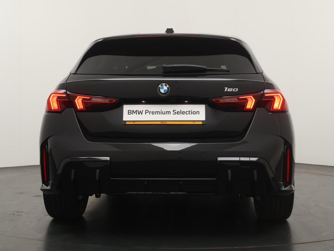 BMW 1-SERIE 120 M Sport Design Edition | Premium Pack | Trekhaak | Ekris Selection