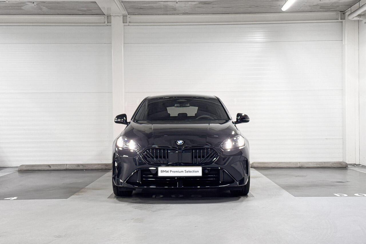 BMW 1-SERIE 120 | M-Sport Pro | Premium Pack | Driving Assistant | Harman/Kardon | Comfort Access