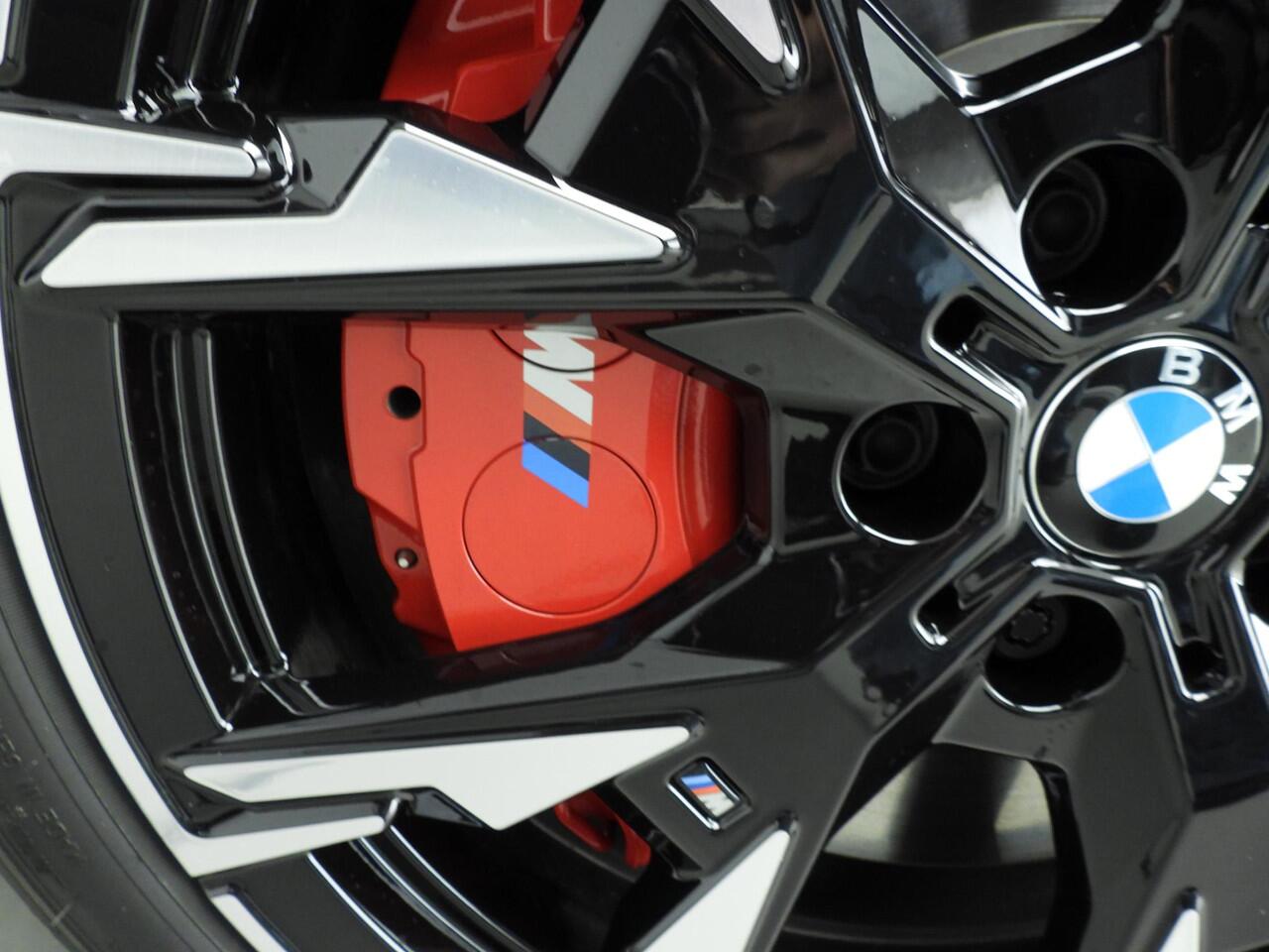 BMW 1-SERIE 5-deurs 120 | M-Sportpakket | LED | Leder | HUD | Active cruise | Schuifdak | Elektr. zetels | DAB | Harman-kardon sound | Alu 19 inch | Ekris Selection