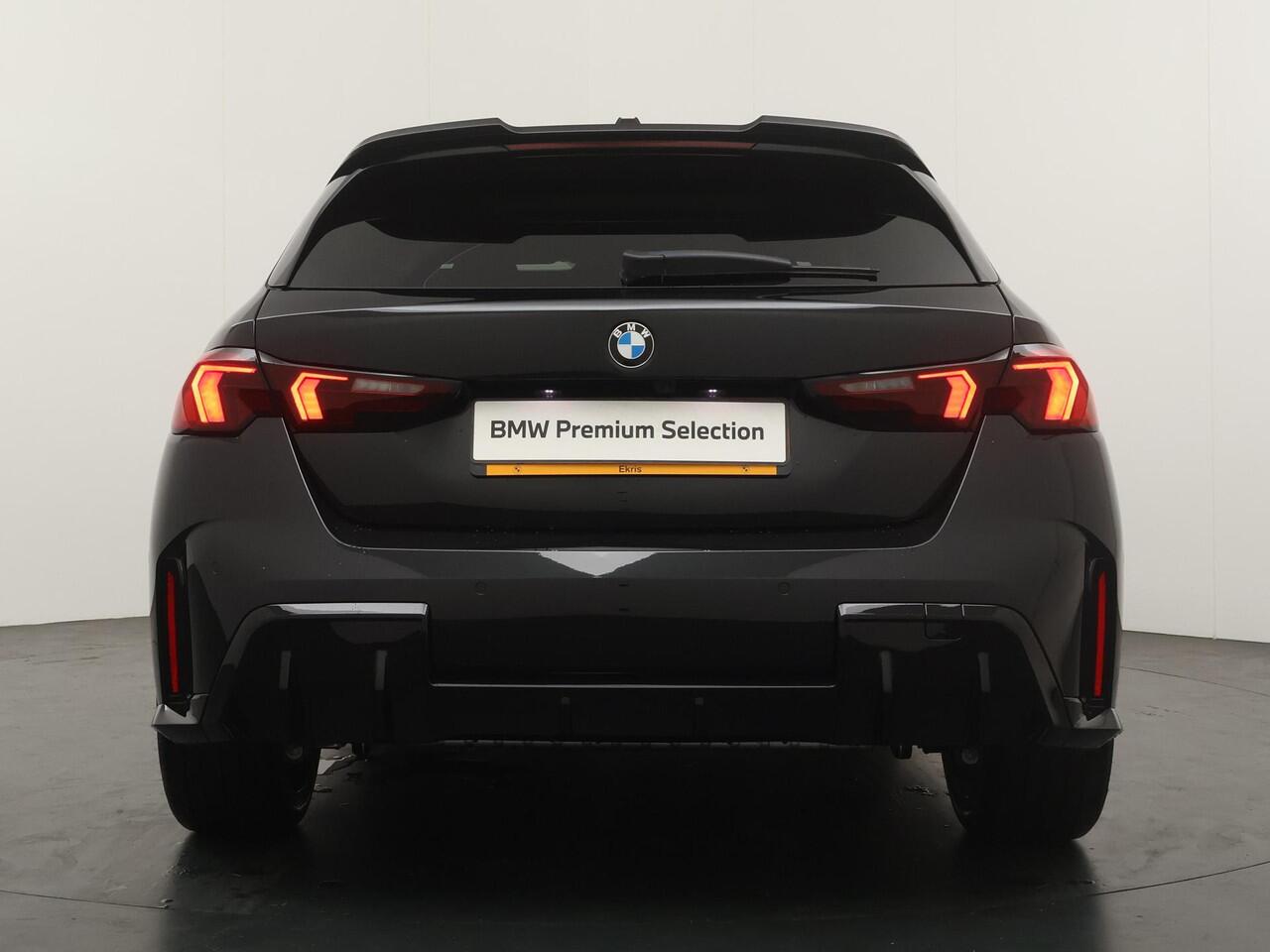 BMW 1-SERIE 123 xDrive | M Sport Pro | Travel Pack | Harman Kardon | Ekris Selection