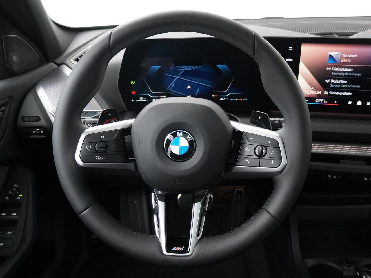 BMW 1-SERIE 123 xDrive | M Sport Pro | Travel Pack | Harman Kardon | Ekris Selection