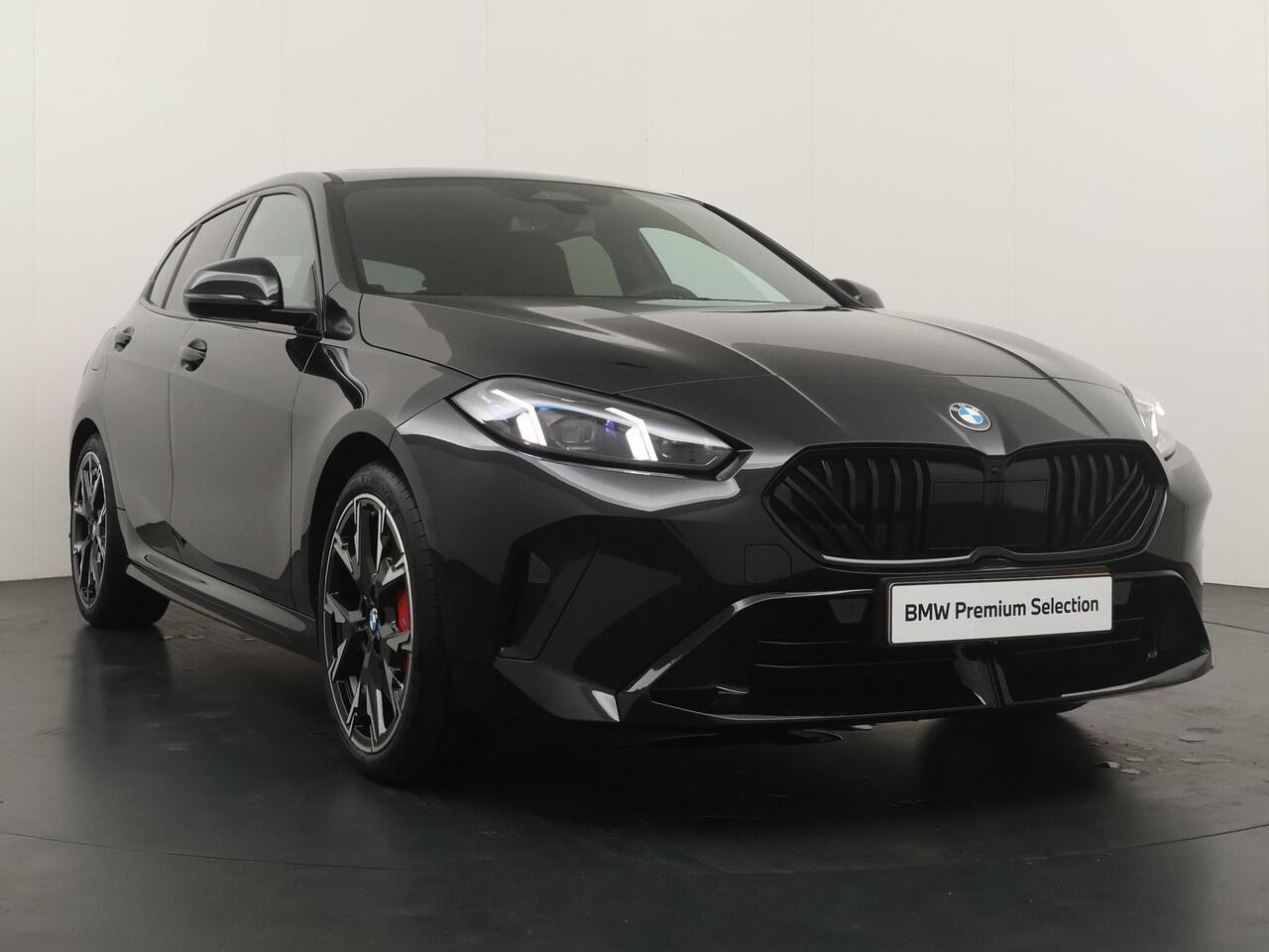 BMW 1-SERIE 123 xDrive | M Sport Pro | Travel Pack | Harman Kardon | Ekris Selection