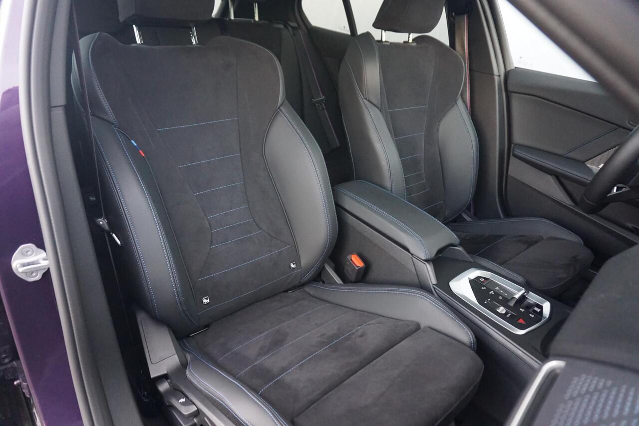 BMW 1-SERIE 5-deurs 120 M Sportpakket Pro 19'' / Panoramadak / Harman Kardon / Driving Assistant Plus / Trekhaak | Ekris Selection