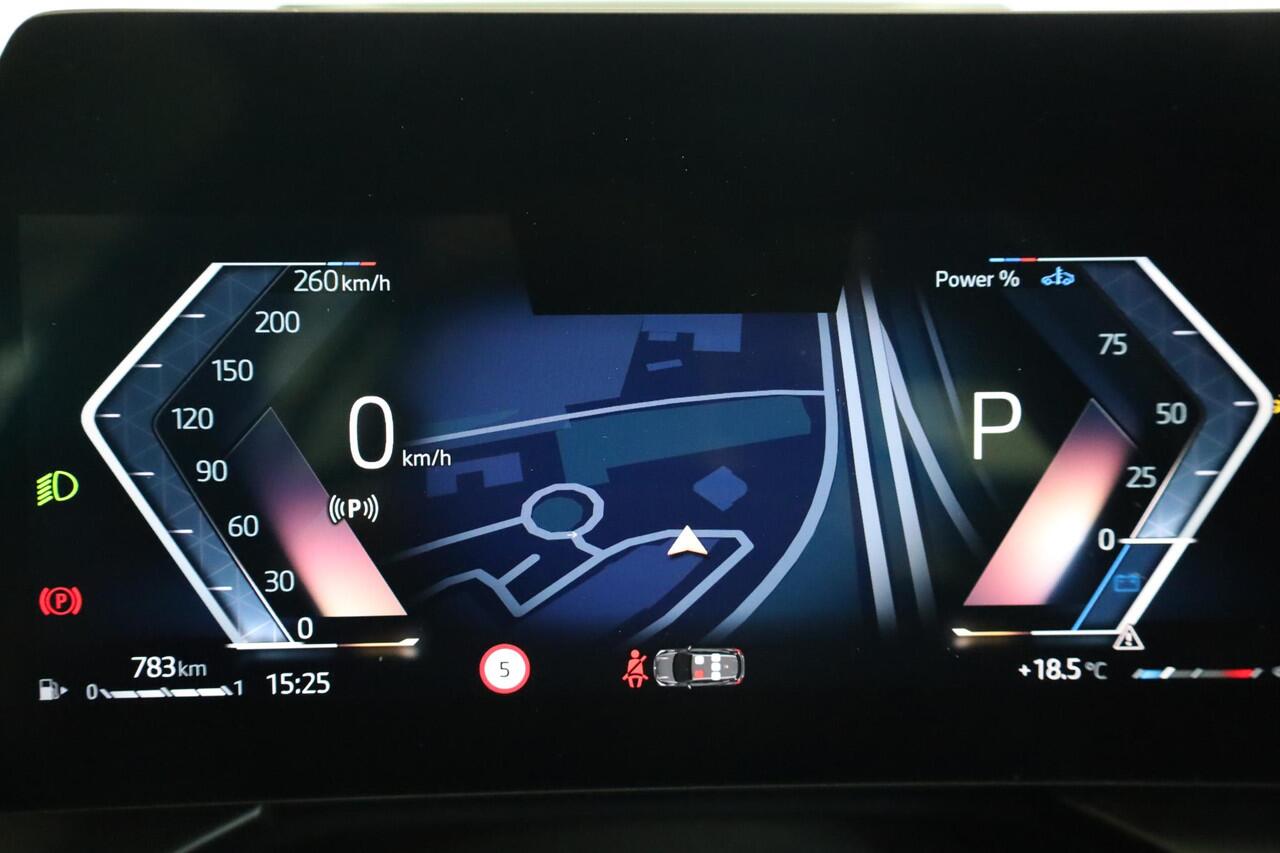 BMW 1-SERIE 120 M Sportpakket Pro | Alcantara | Head-Up | Harman Kardon | 360 camera | Iconic Glow | Dodehoekdetectie | Stoelverwarming | Comfort Access | Ekris Selection