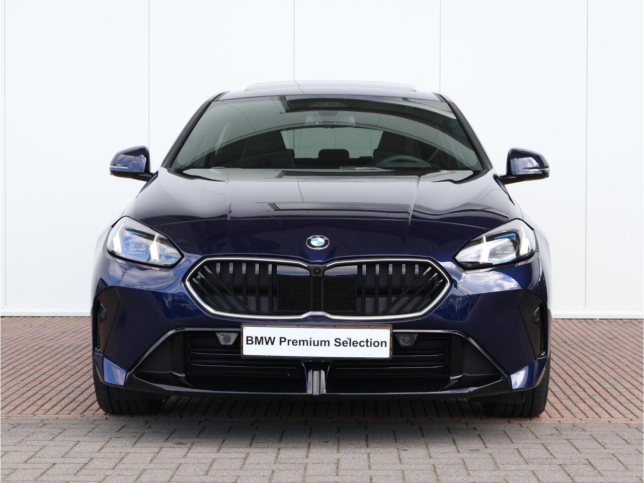 BMW 1-SERIE 120 M Sport Design Edition M Sport Pro | Stuurwiel verwarmd | Pano | Head-Up | Harman-Kardon | M Sportstoelen | Ekris Selection